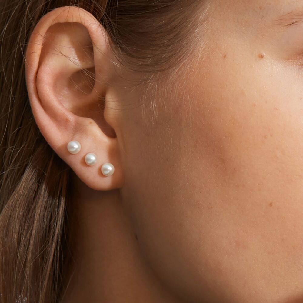 Earring<br> EAR TWO high polished sterling silver white pearl