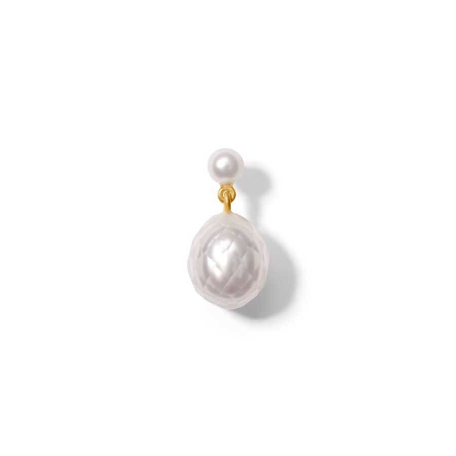 MISS ELISE 18 ct gold oval white facetted pearl
